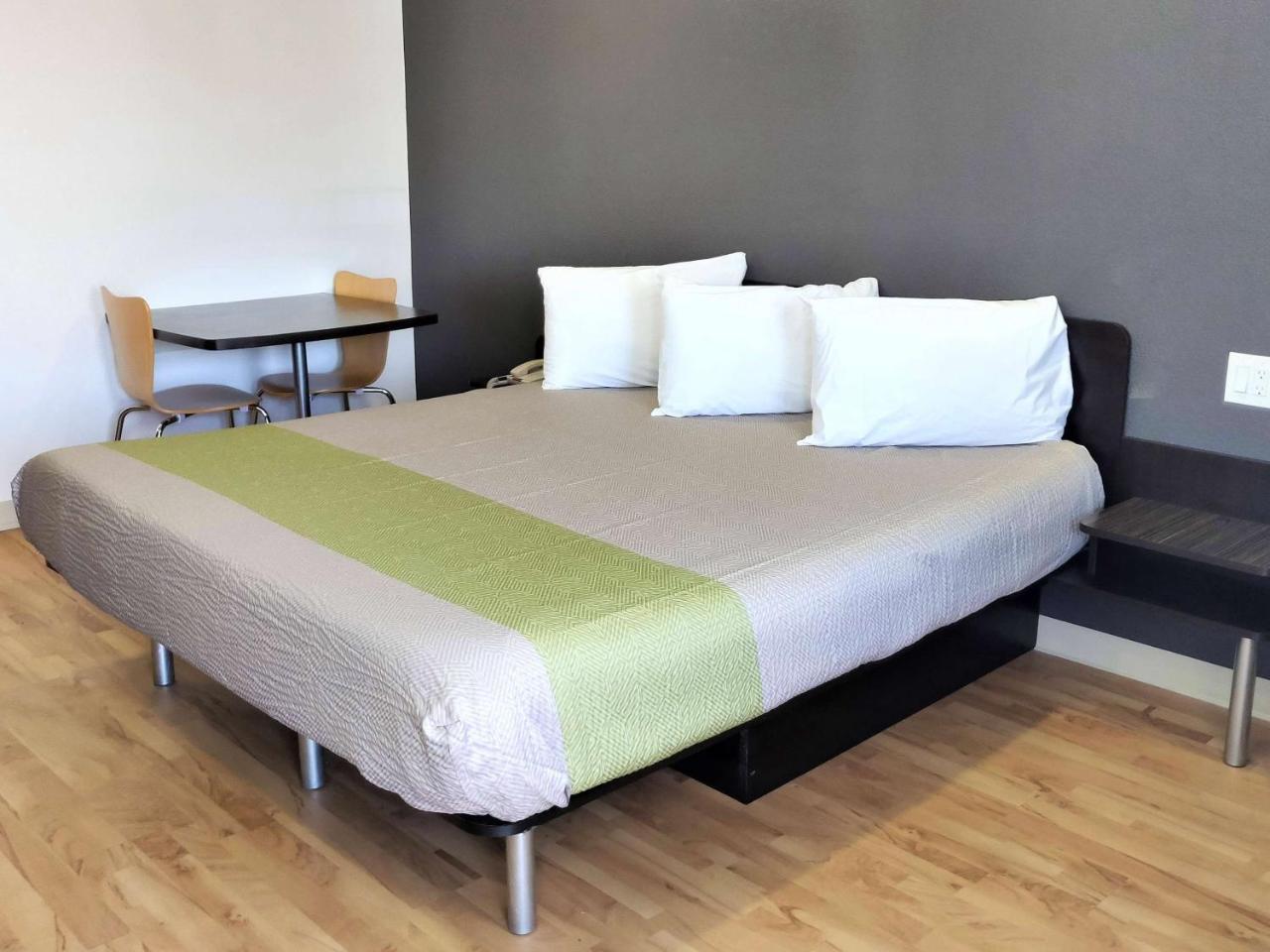 Studio 6-Fresno, Ca - Extended Stay Pinedale Esterno foto