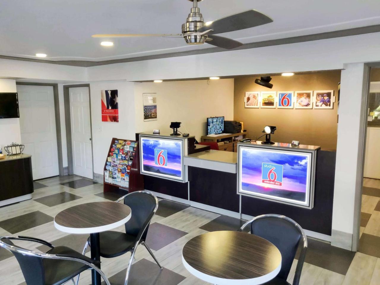 Studio 6-Fresno, Ca - Extended Stay Pinedale Esterno foto