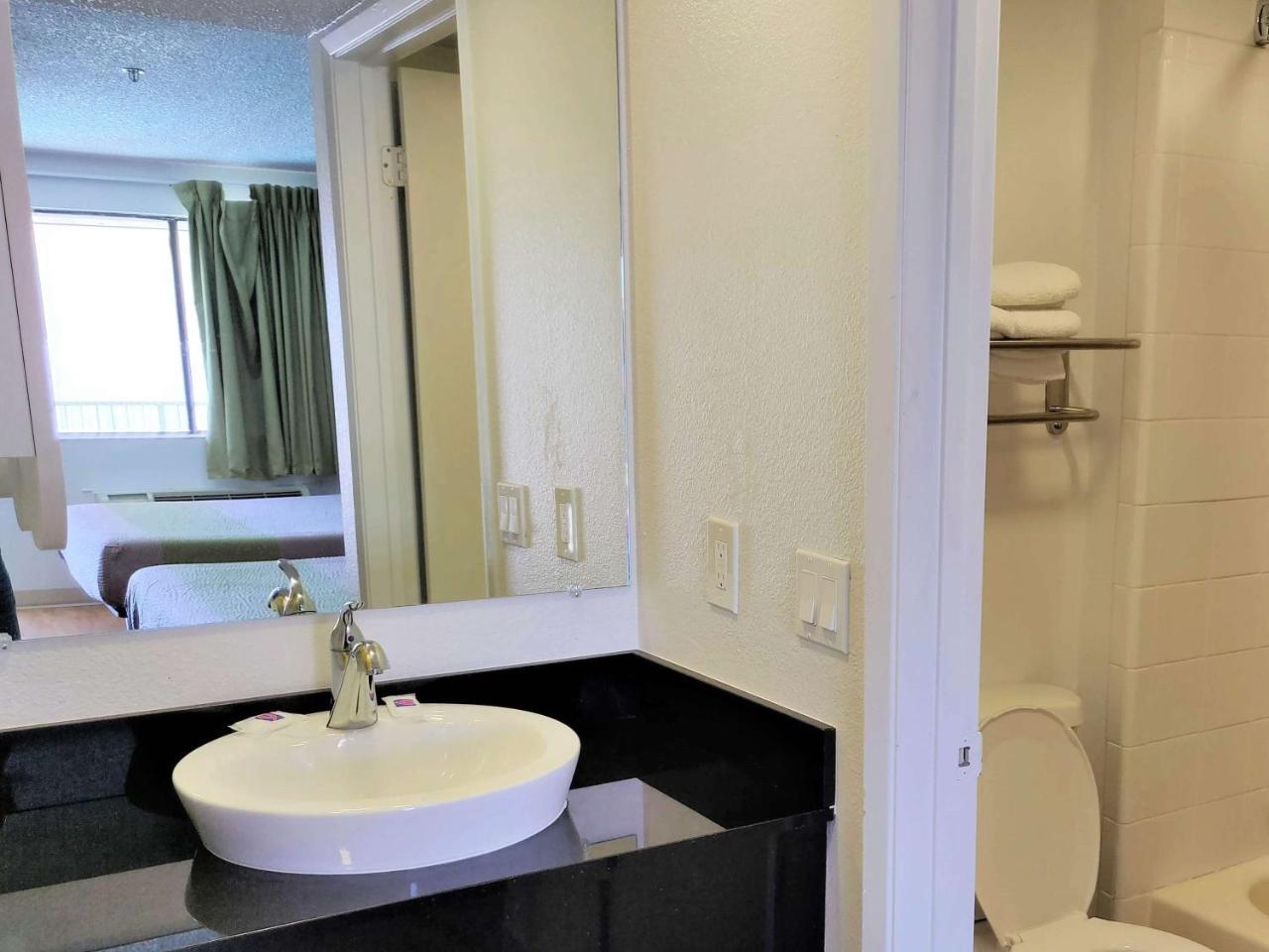Studio 6-Fresno, Ca - Extended Stay Pinedale Esterno foto
