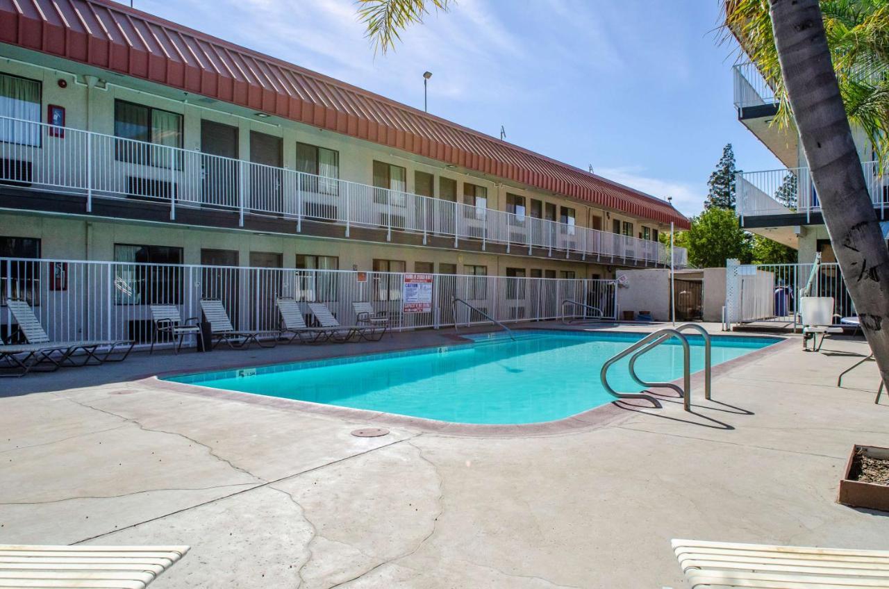 Studio 6-Fresno, Ca - Extended Stay Pinedale Esterno foto