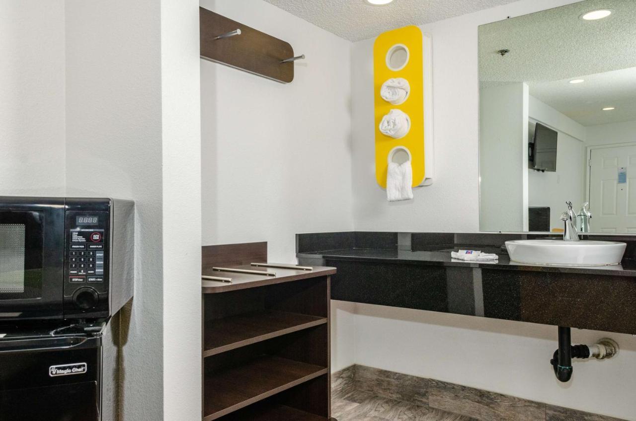 Studio 6-Fresno, Ca - Extended Stay Pinedale Esterno foto
